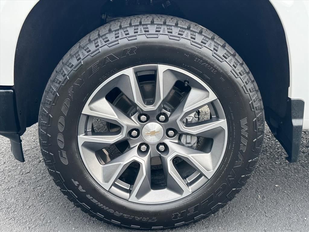 Used 2026 Chevrolet Silverado 1500 W/T w/ WT Value Package image 9