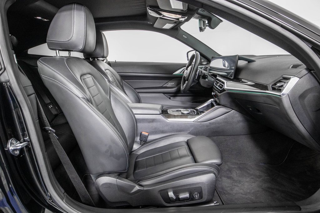 Used 2024 BMW M440i Coupe w/ Premium Package image 10