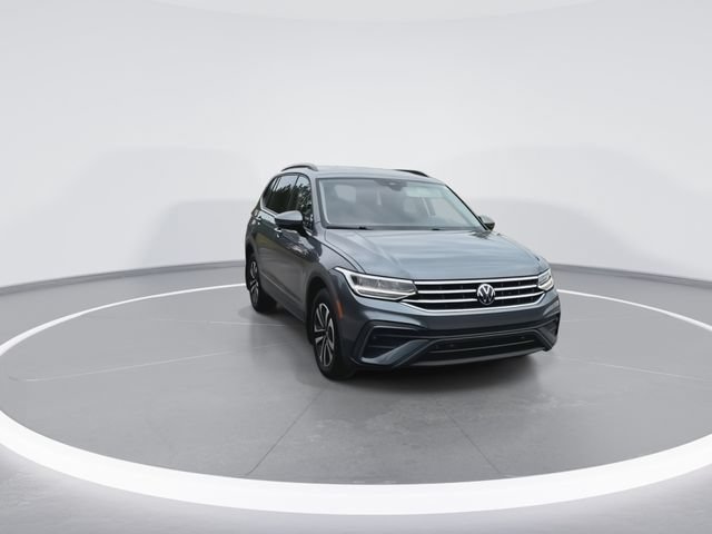 Used 2024 Volkswagen Tiguan S FWD image 3