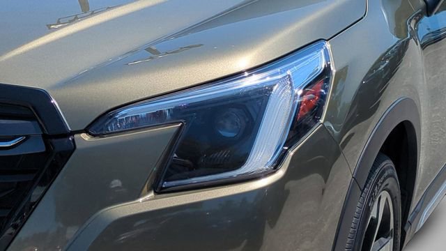 Used 2023 Subaru Forester Touring AWD/4WD image 9