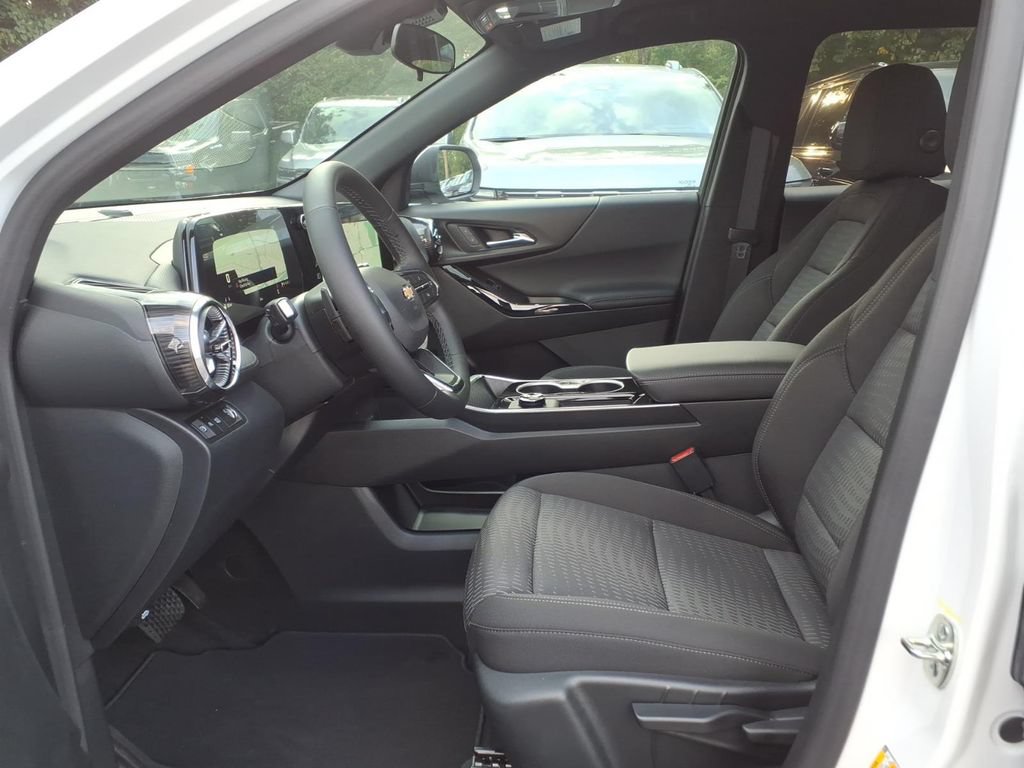 New 2027 Chevrolet Equinox LT FWD image 11