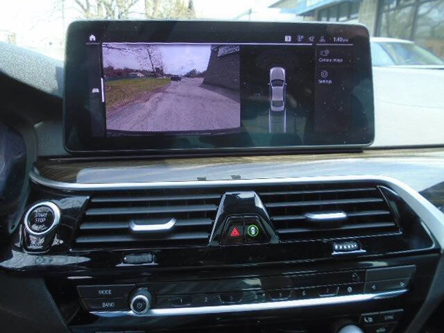 Used 2021 BMW 530i xDrive w/ M Sport Package image 14