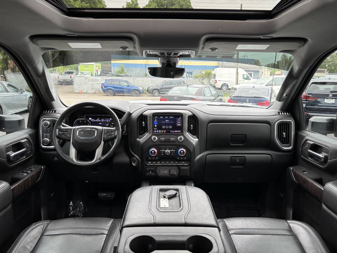 Used 2020 GMC Sierra 2500 Denali w/ Denali Ultimate Package AWD/4WD image 17