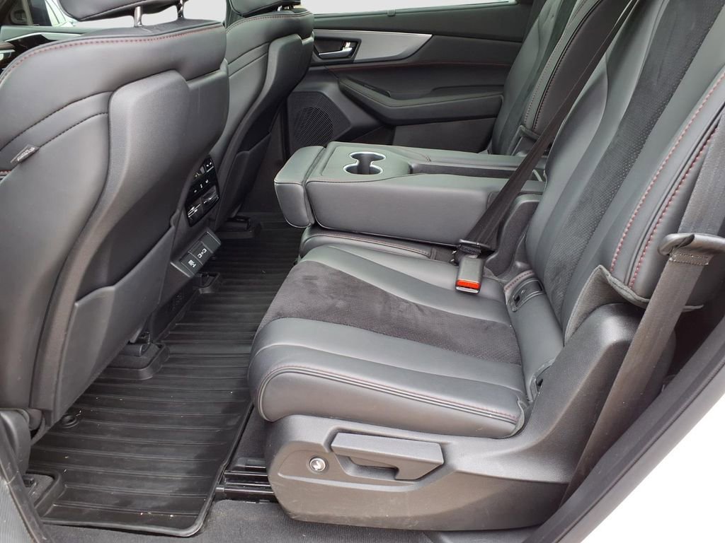 Used 2023 Acura MDX A-Spec image 31