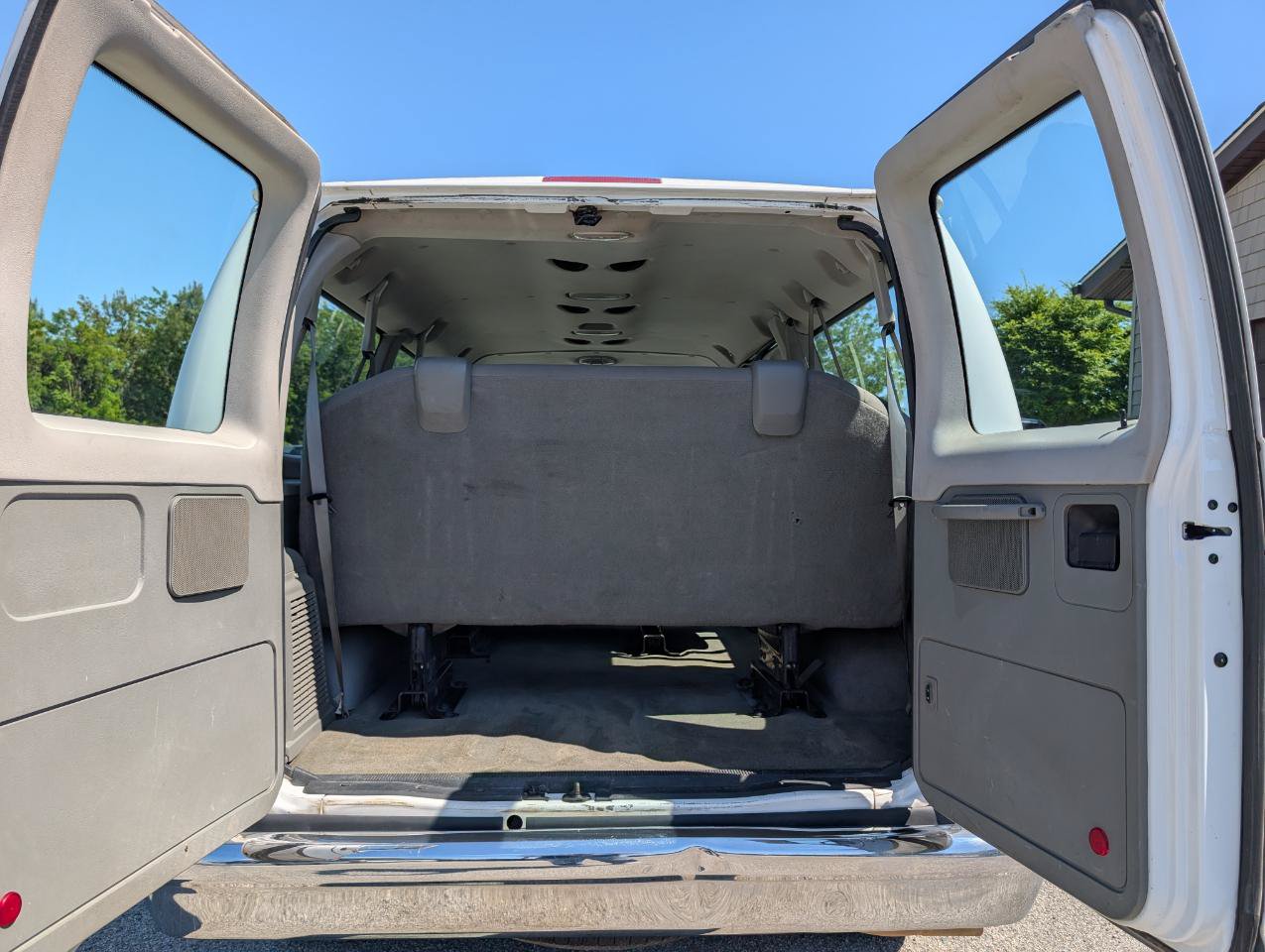 Used 2013 Ford E-350 and Econoline 350 XLT RWD image 24