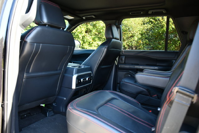 Used 2023 Ford Expedition Limited AWD/4WD image 19