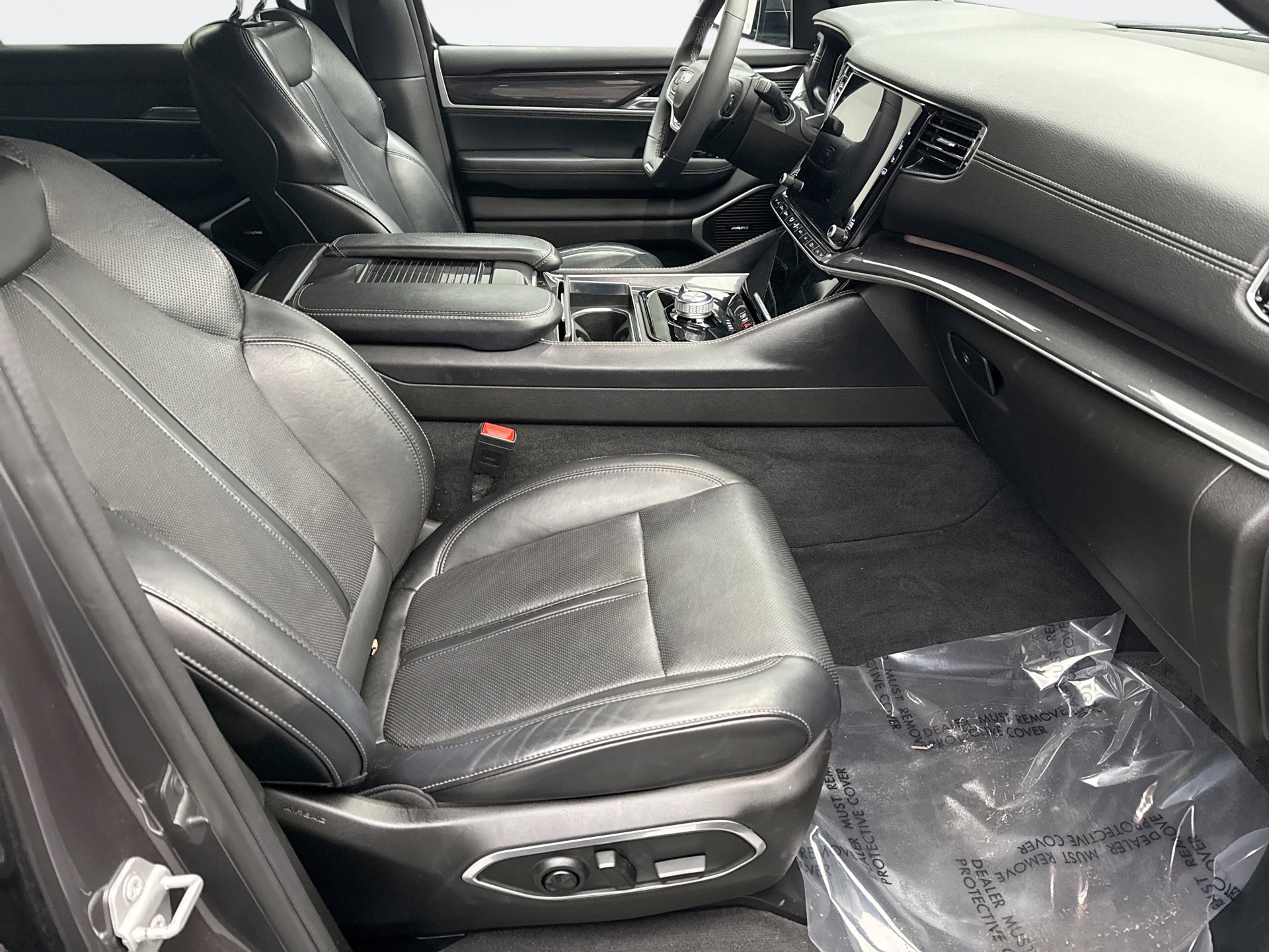 Used 2022 Jeep Wagoneer Series I w/ Premium Group I image 16