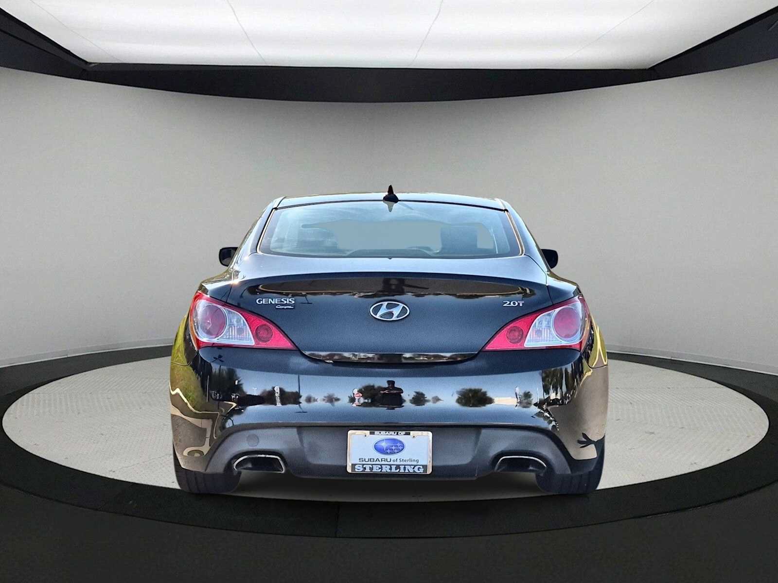 Used 2012 Hyundai Genesis 2.0T RWD image 7