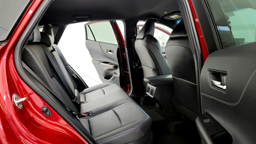 Used 2023 Toyota Venza XLE AWD/4WD image 18