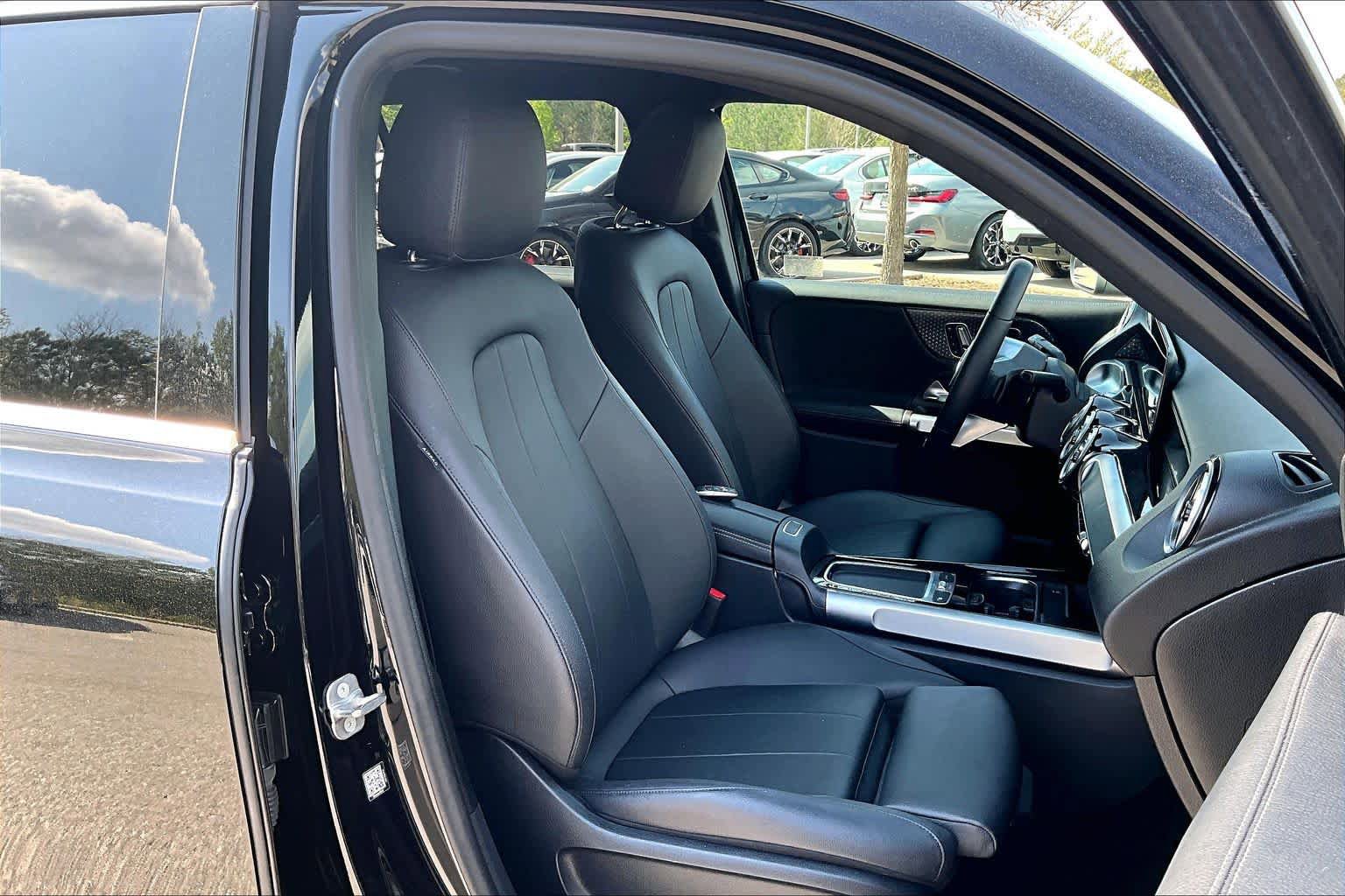 Certified 2024 Mercedes-Benz GLB 250 image 9