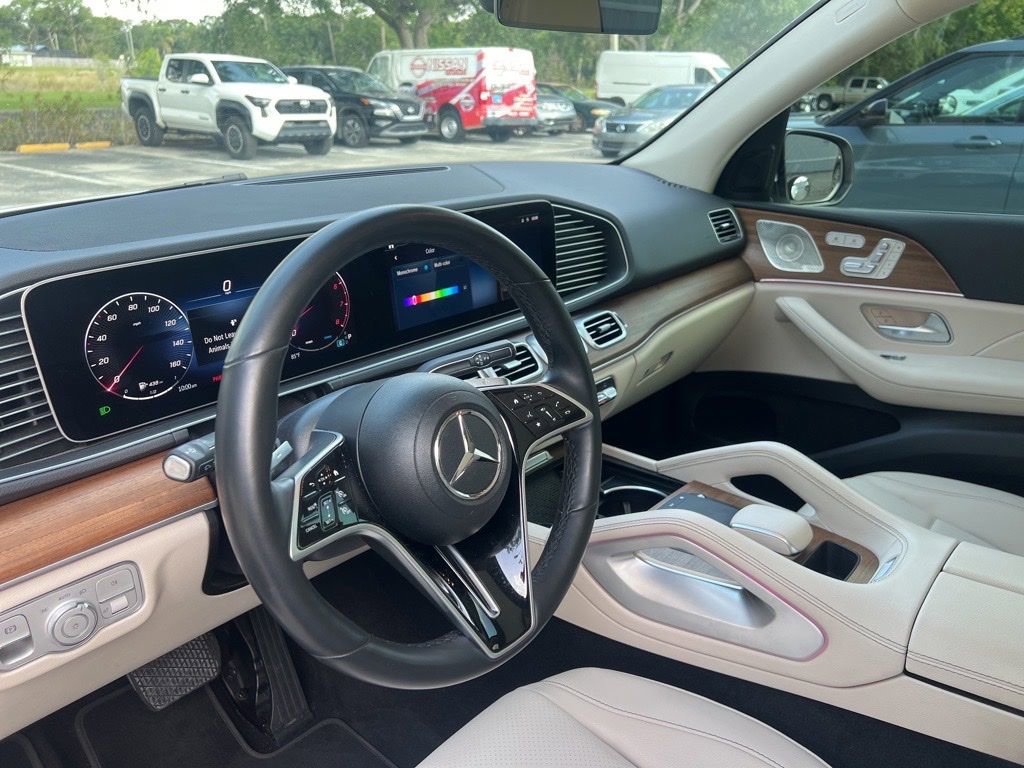 Used 2024 Mercedes-Benz GLE 450 4MATIC image 9