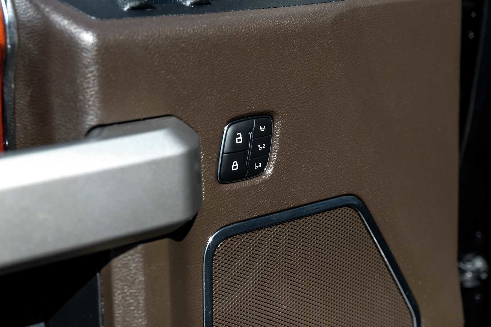 Used 2022 Ford F450 King Ranch w/ King Ranch Ultimate Package image 42