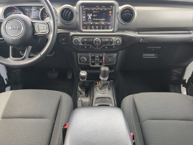 Used 2022 Jeep Gladiator Sport AWD/4WD image 18
