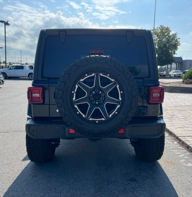Certified 2018 Jeep Wrangler Unlimited Sahara AWD/4WD image 7