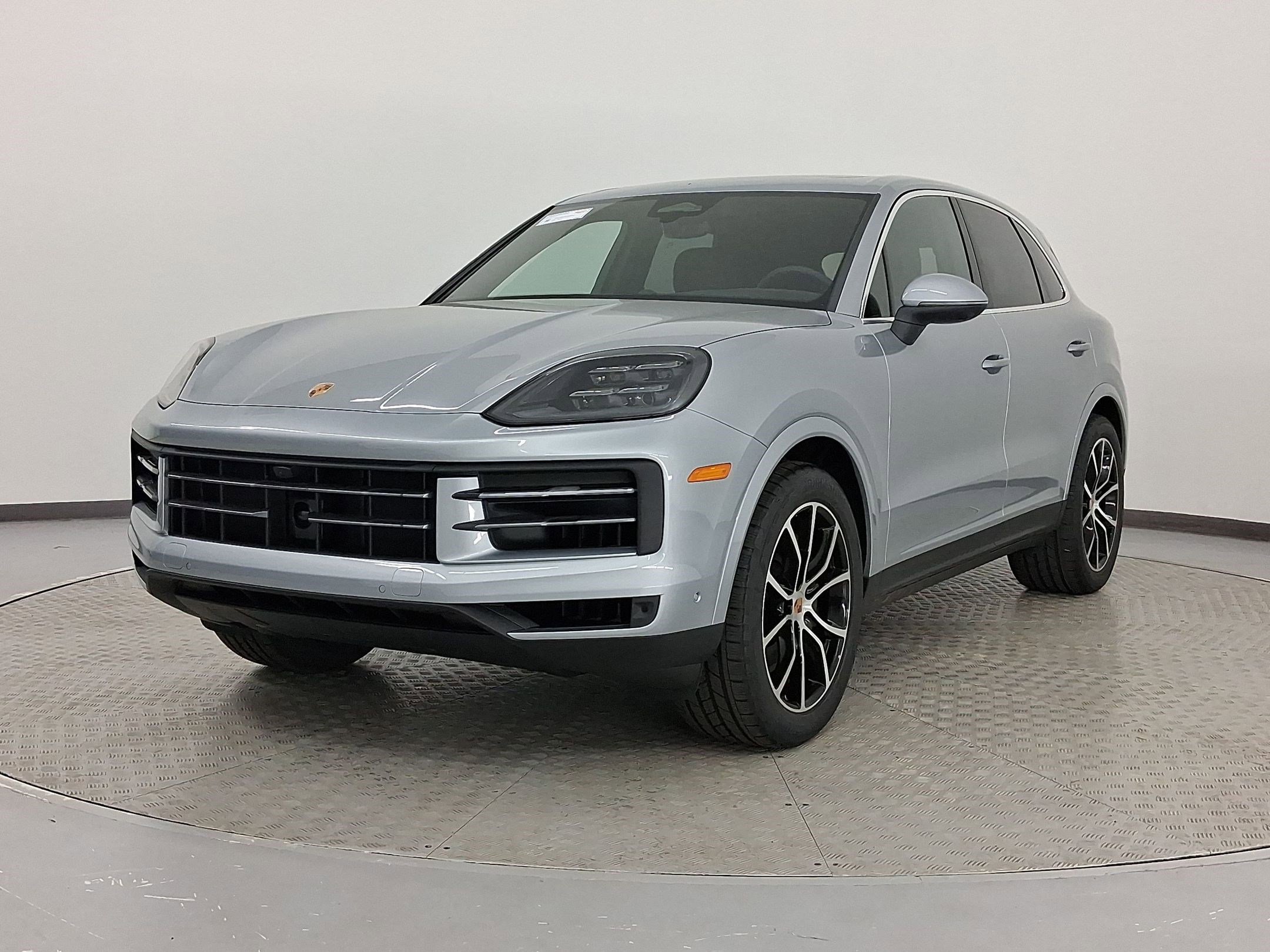 New 2026 Porsche Cayenne AWD/4WD image 1