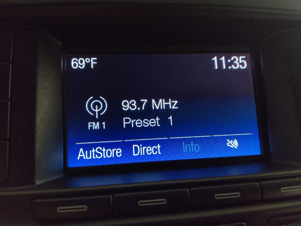 Used 2016 Ford Explorer XLT FWD image 25