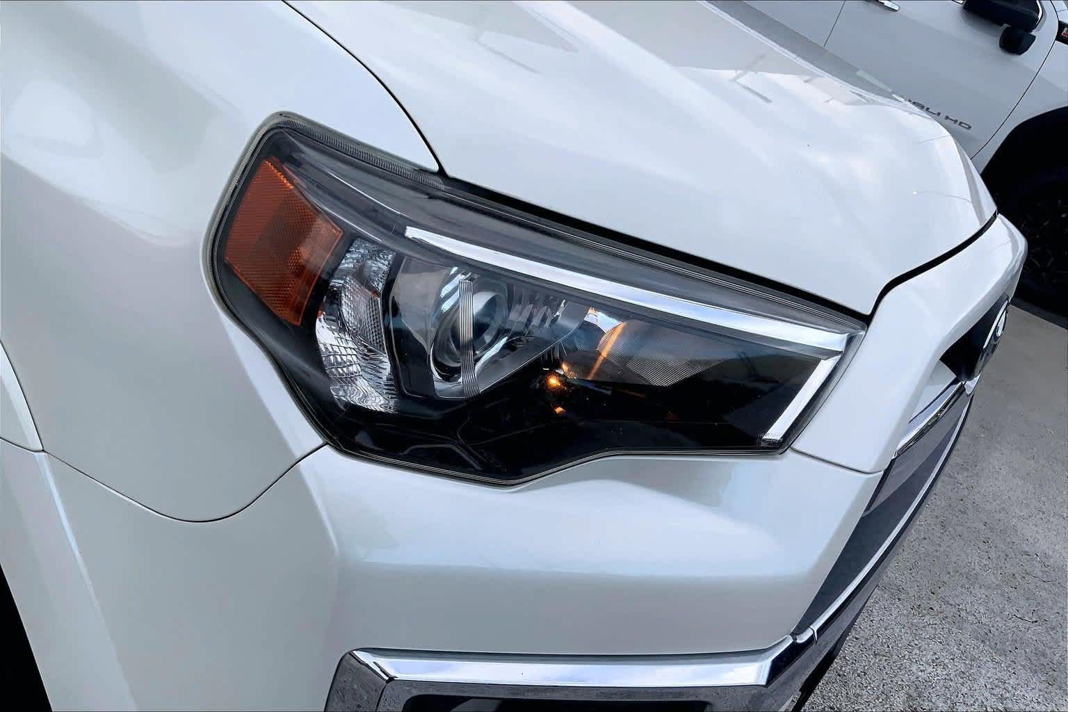 Used 2019 Toyota 4Runner Limited RWD image 31