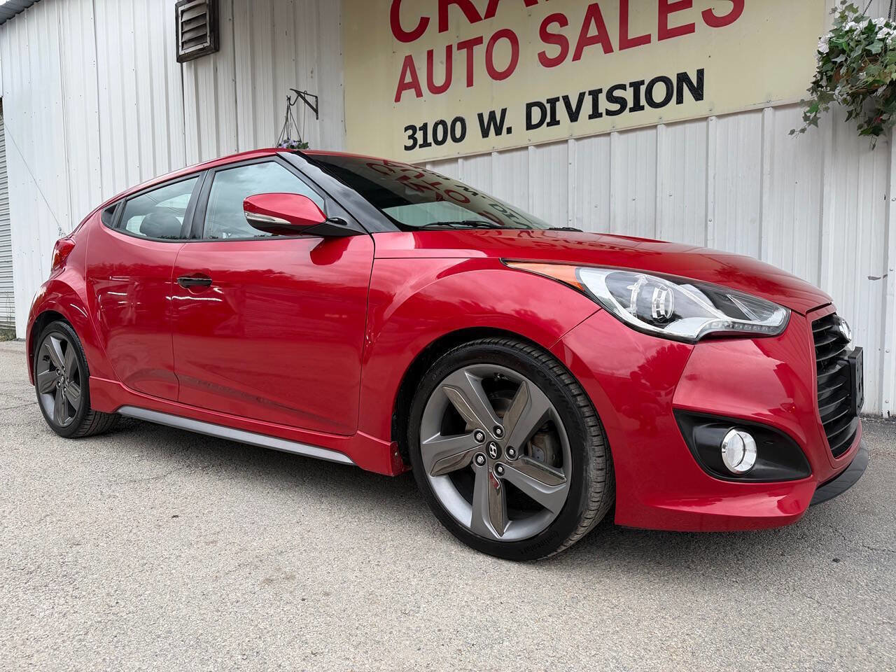 Used 2015 Hyundai Veloster Turbo w/ Option Group 04 FWD image 2