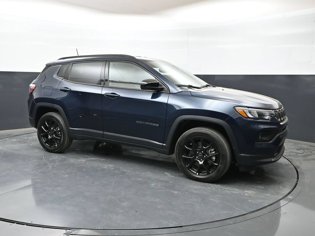 New 2026 Jeep Compass Latitude AWD/4WD image 1