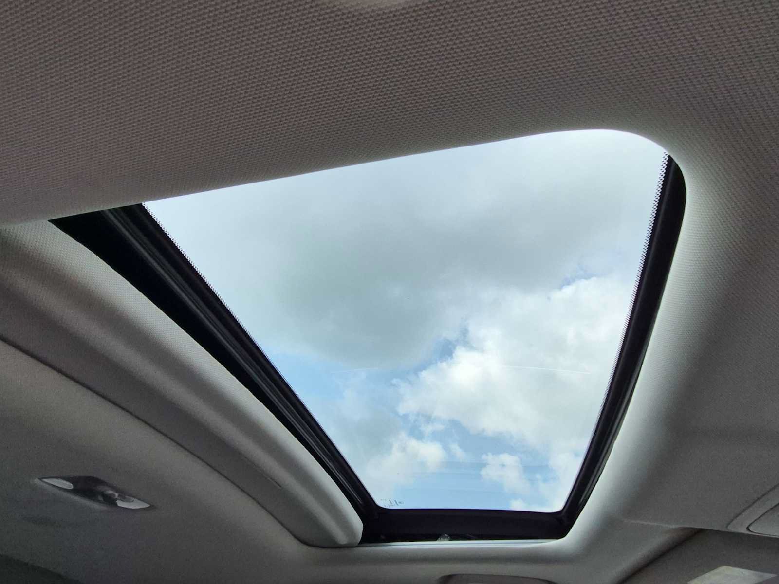 Used 2012 Honda CR-V EX-L image 19