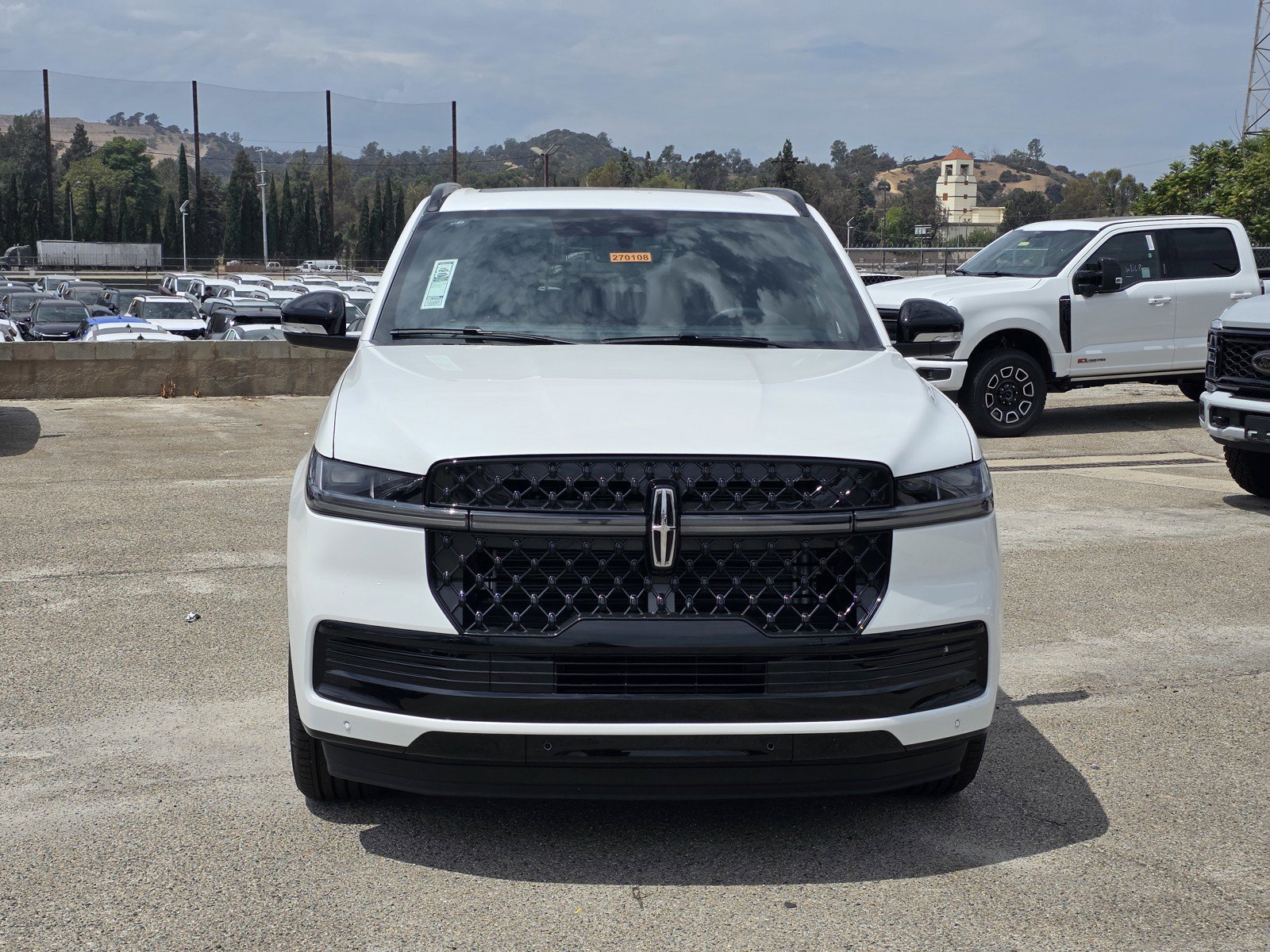 New 2027 Lincoln Navigator L Reserve w/ Jet Appearance Package AWD/4WD image 2