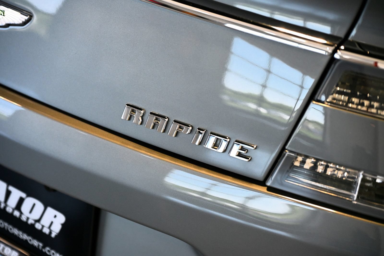 Used 2011 Aston Martin Rapide RWD image 10