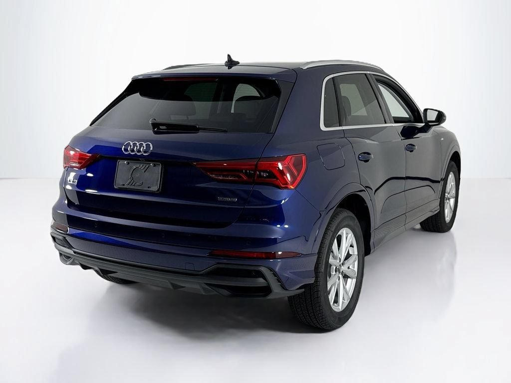 Used 2025 Audi Q3 2.0T Premium w/ Convenience Package AWD/4WD image 5