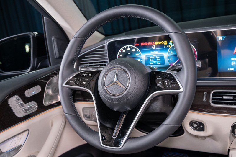 Certified 2026 Mercedes-Benz GLS 450 4MATIC image 19
