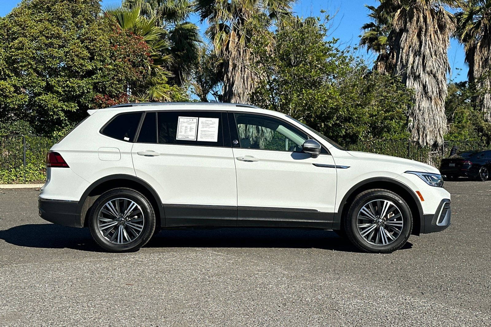 Used 2024 Volkswagen Tiguan Wolfsburg Edition image 2