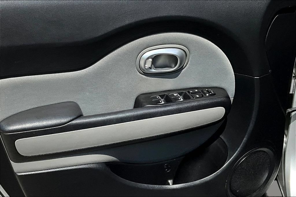 Used 2017 Kia Soul w/ Convenience Package FWD image 18