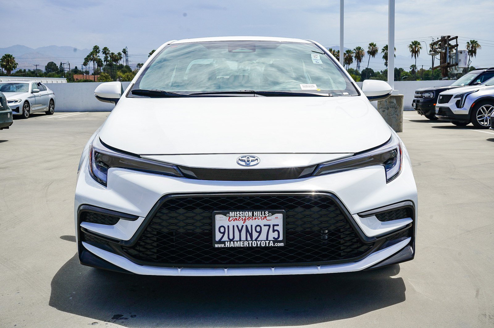 Certified 2025 Toyota Corolla SE w/ SE Premium Package FWD image 2