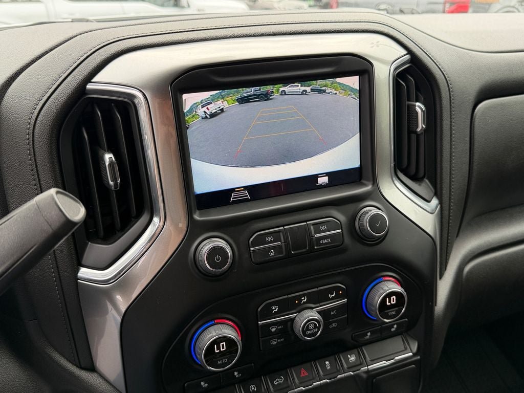 Used 2022 Chevrolet Silverado 1500 RST w/ Redline Edition AWD/4WD image 17