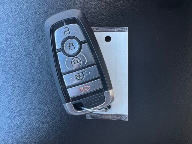 Used 2022 Ford Explorer XLT w/ Equipment Group 202A image 30