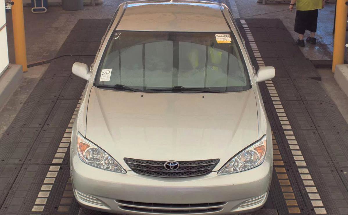 Used 2004 Toyota Camry SE image 2