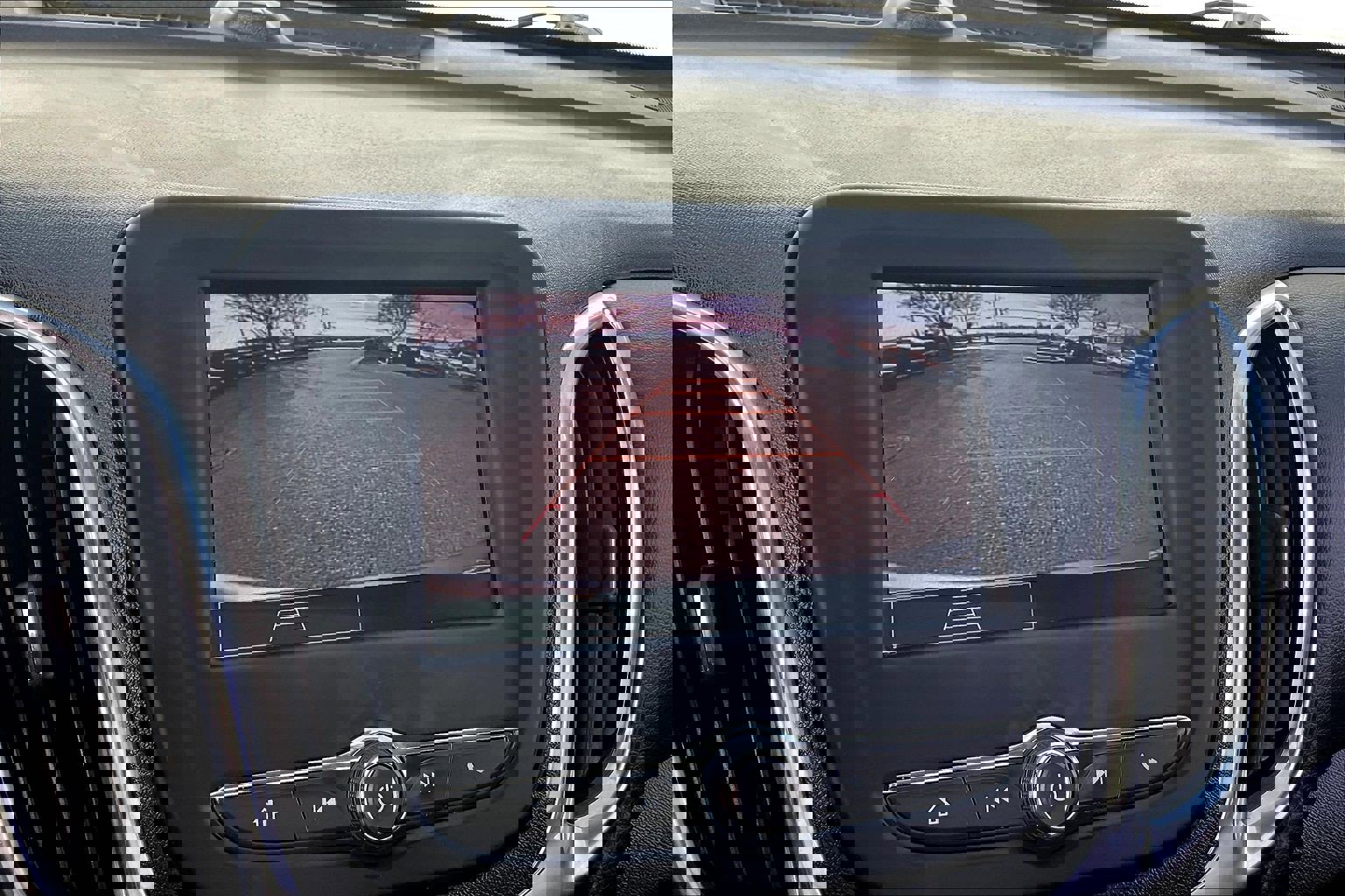 Used 2023 Chevrolet Equinox LT w/ Driver Convenience Package image 26