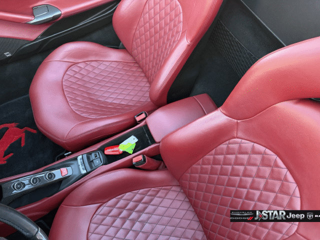 Used 2017 Ferrari 488 Spider RWD image 18