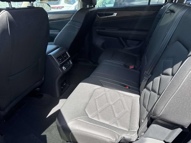 New 2026 Volkswagen Atlas SE FWD image 24