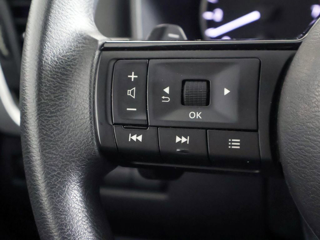 Used 2023 Nissan Rogue SV AWD/4WD image 34