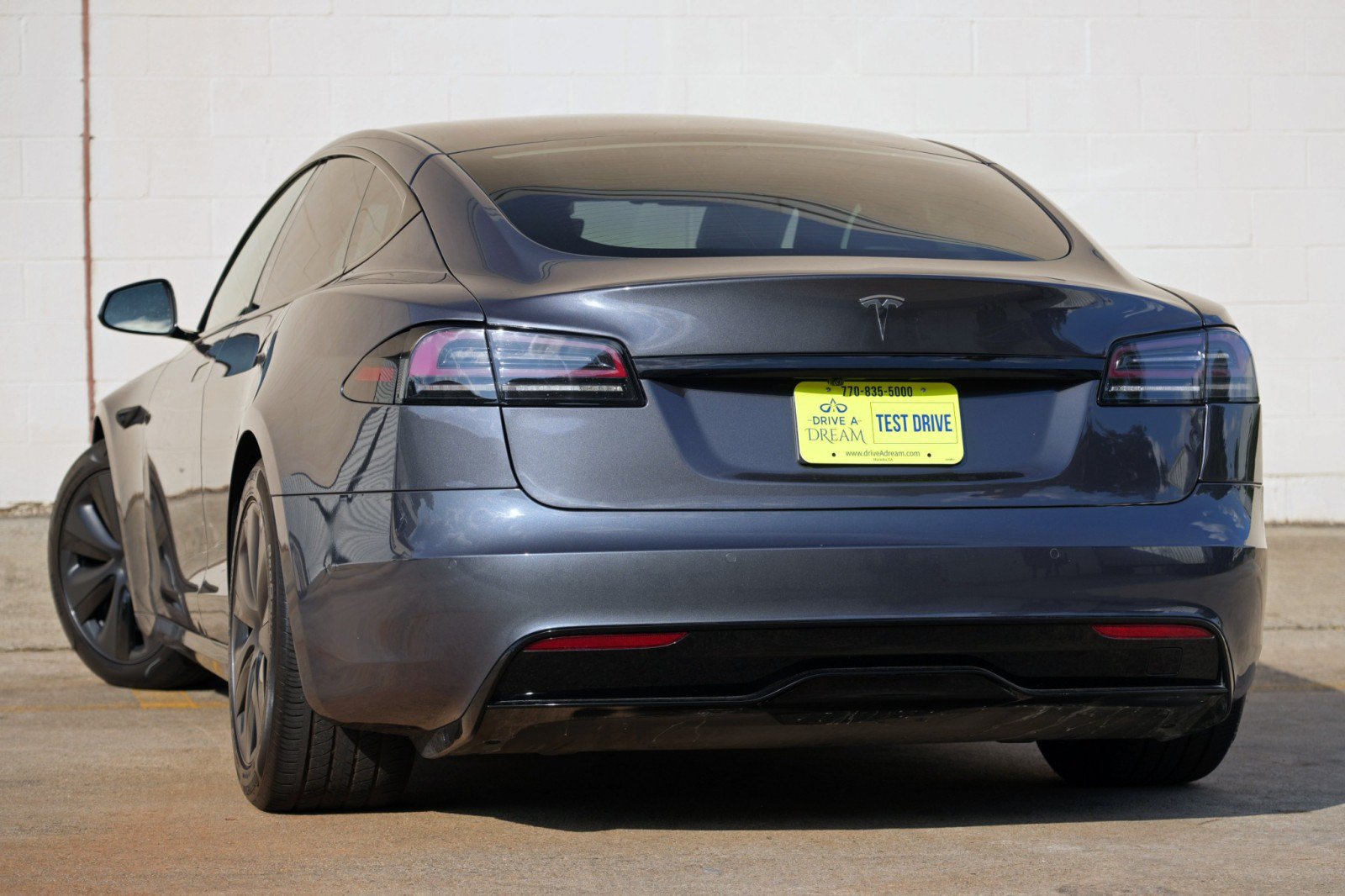 Used 2022 Tesla Model S AWD/4WD image 6