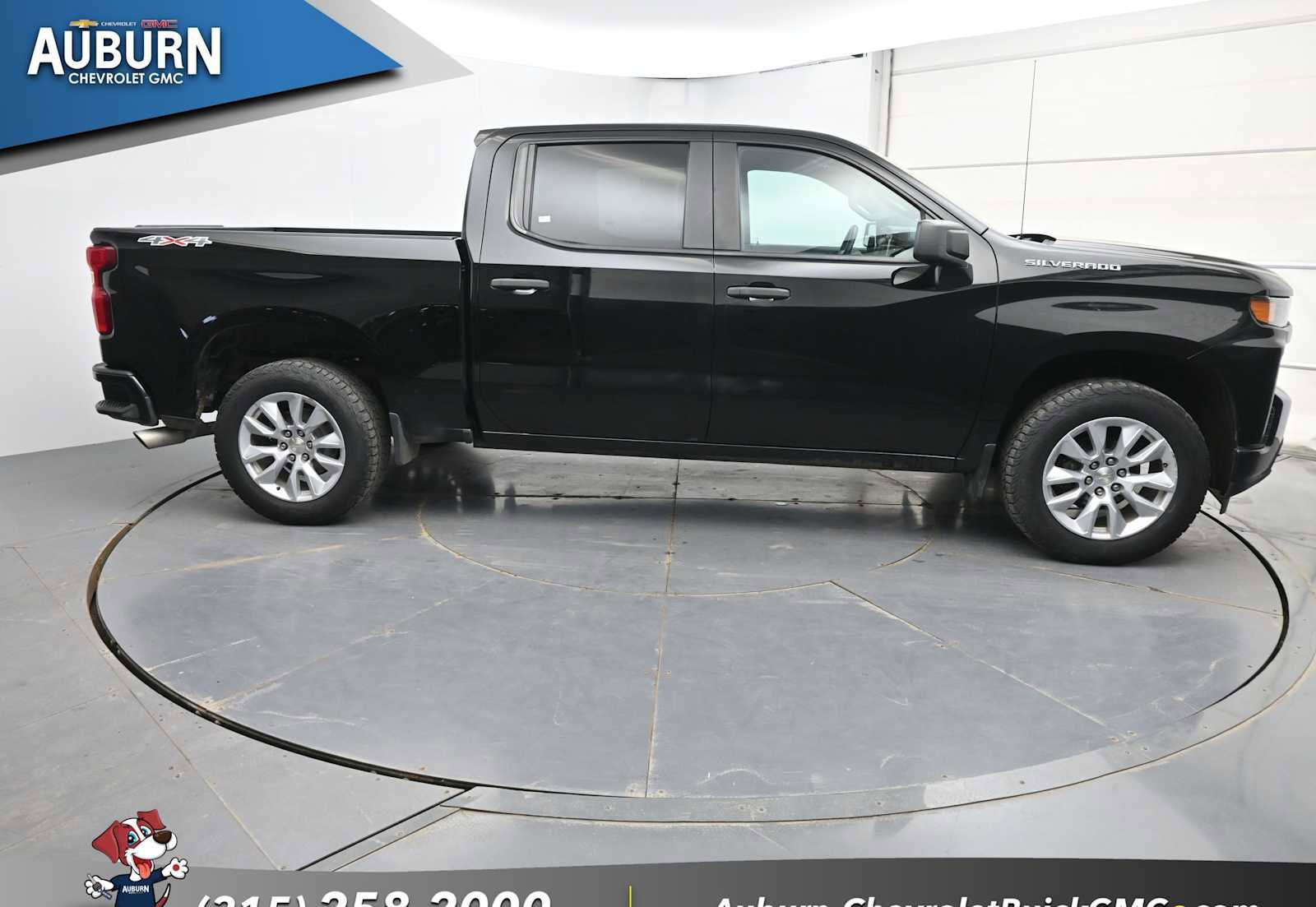 Used 2019 Chevrolet Silverado 1500 Custom w/ Custom Convenience Package AWD/4WD image 14