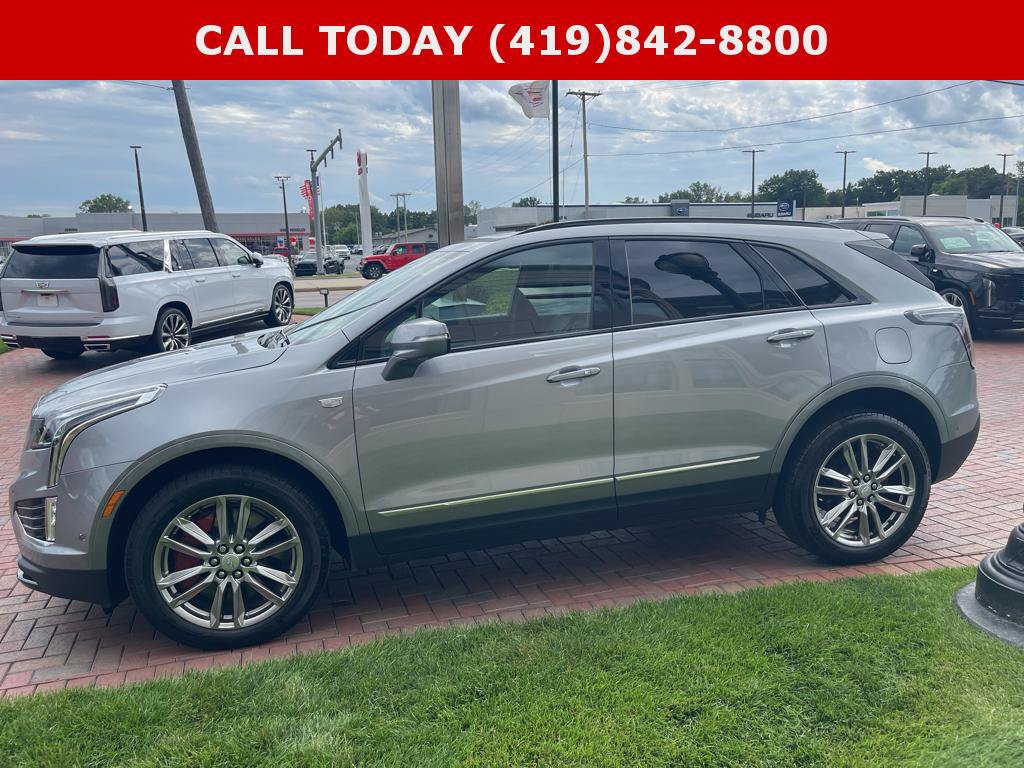 Used 2026 Cadillac XT5 Sportv w/ LPO, Floor Liner Package AWD/4WD image 11