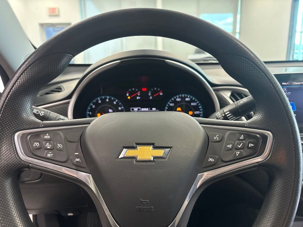 Used 2023 Chevrolet Malibu LT FWD image 14