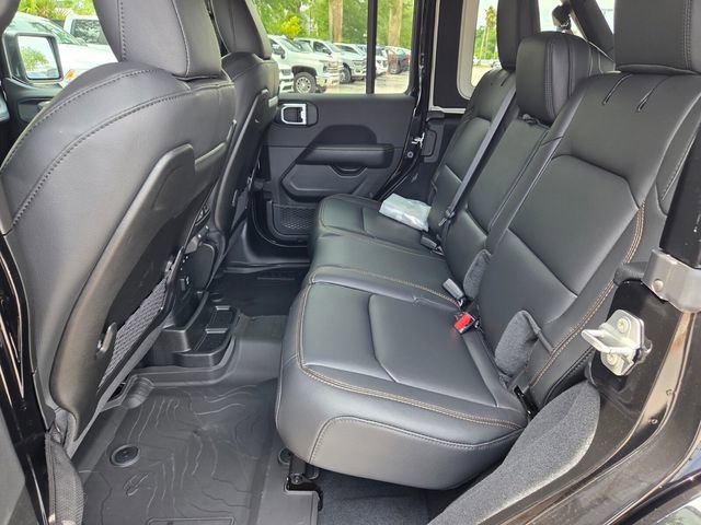New 2026 Jeep Wrangler Unlimited Sahara AWD/4WD image 7
