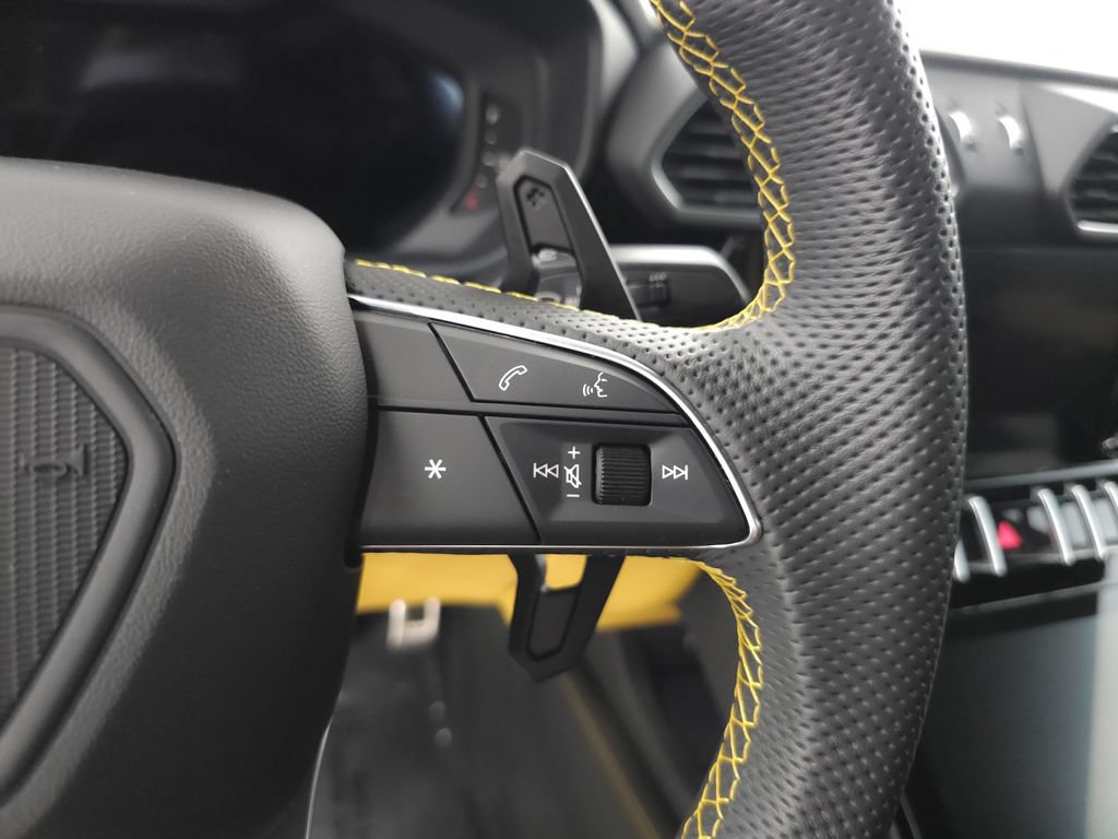 Used 2024 Lamborghini Urus S AWD/4WD image 15