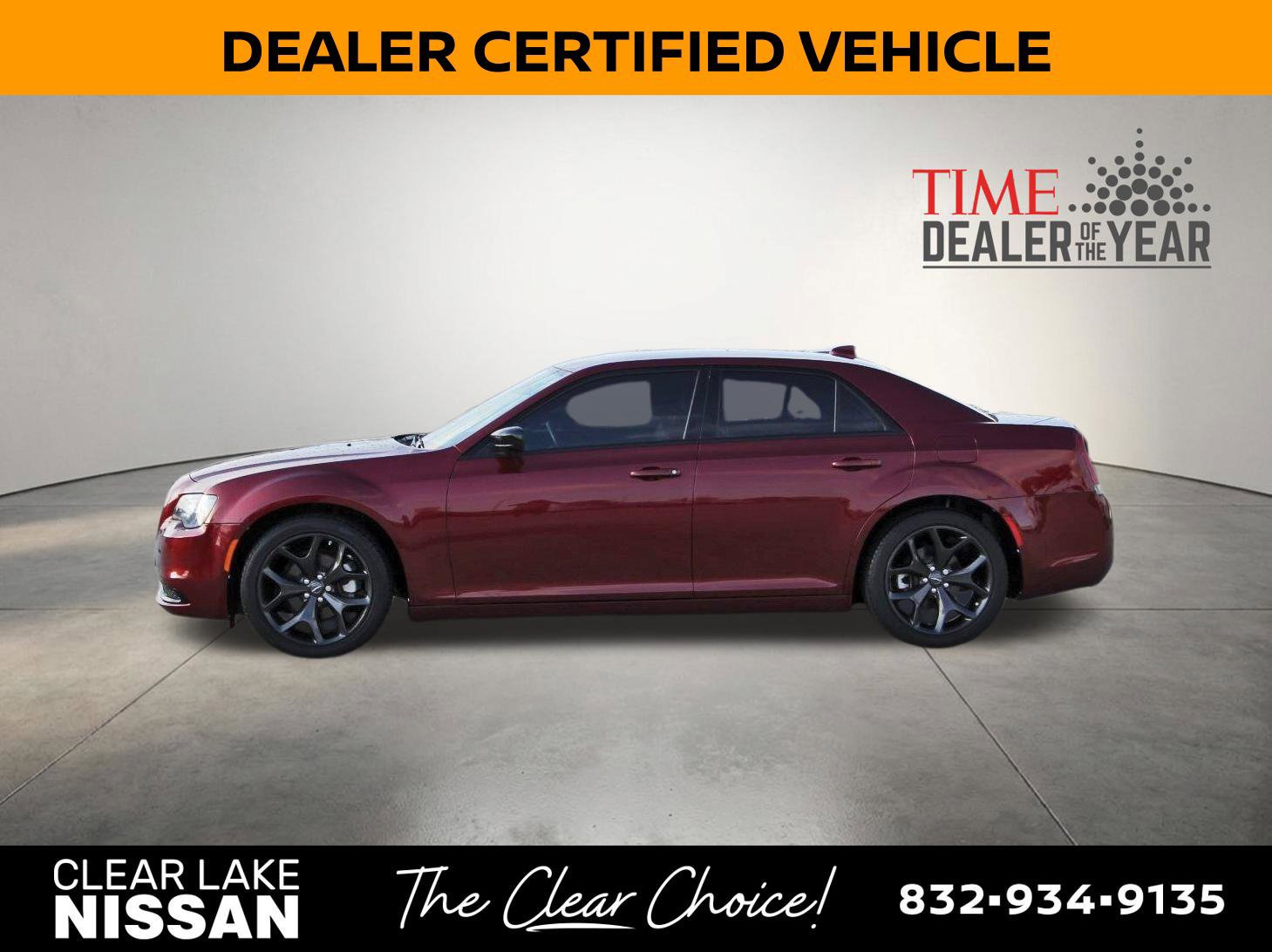 Used 2022 Chrysler 300 Touring w/ Sport Appearance Package RWD image 5