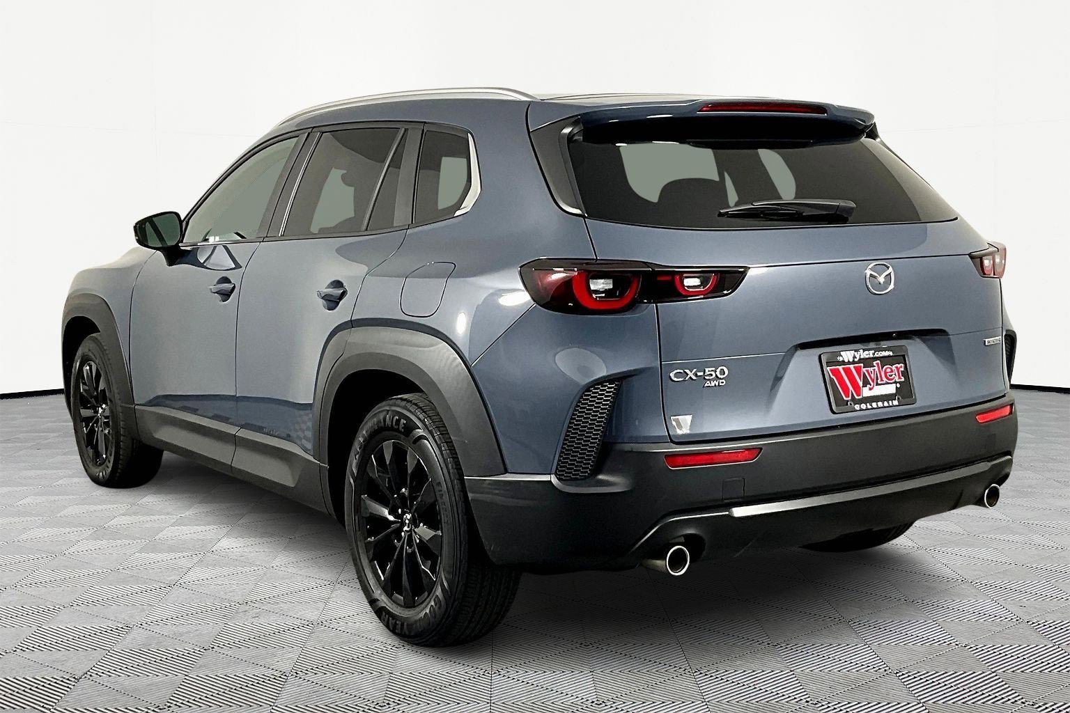 Used 2023 MAZDA CX-50 2.5 S w/ Preferred Plus Pkg image 4