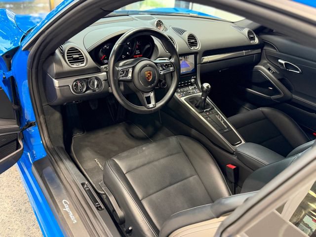 Used 2024 Porsche 718 Cayman RWD image 19
