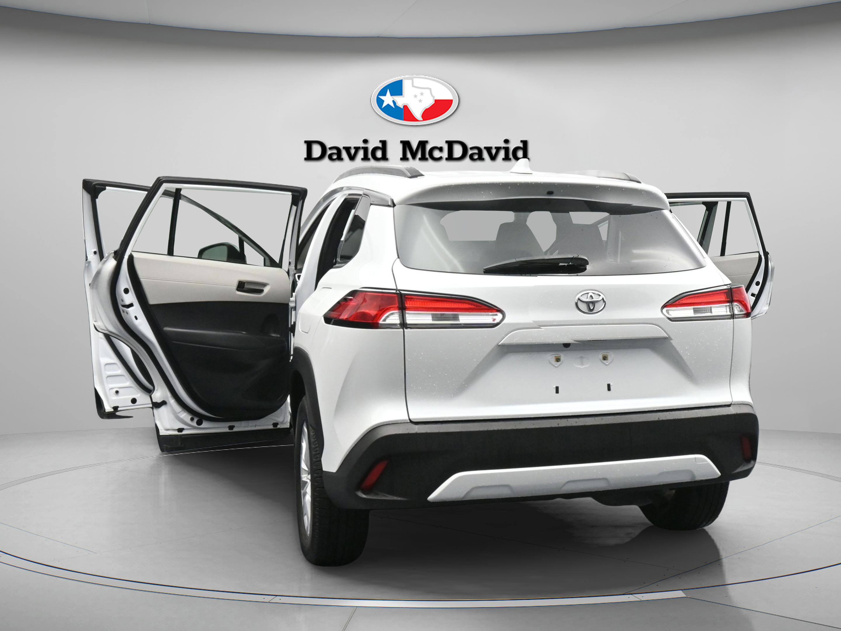 Used 2022 Toyota Corolla Cross LE FWD image 45