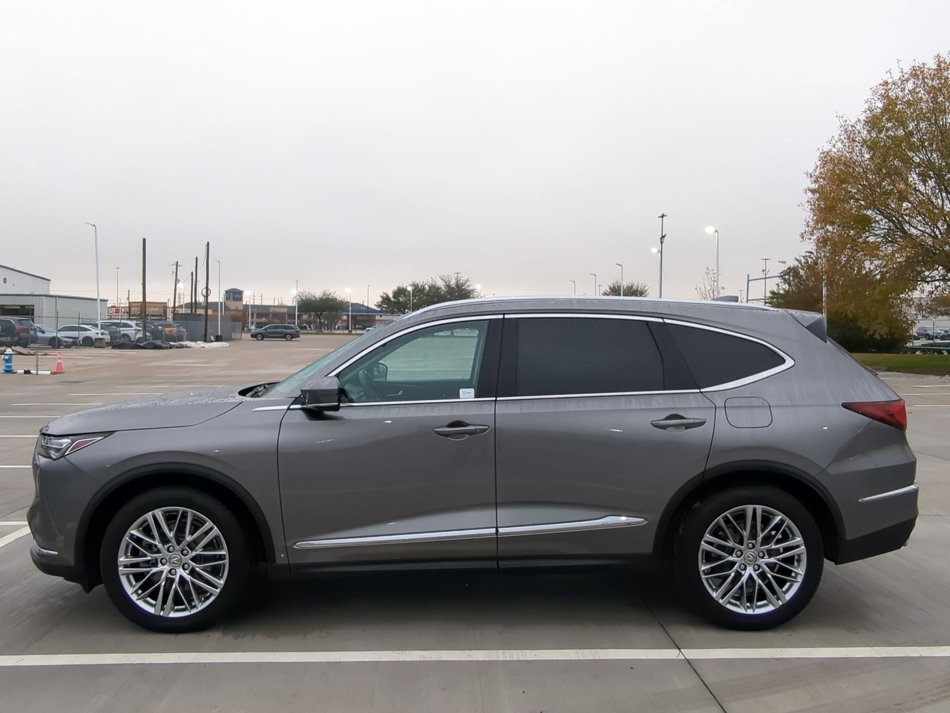 Used 2024 Acura MDX SH-AWD w/ Advance Package image 7