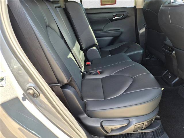 Certified 2026 Toyota Highlander XLE AWD/4WD image 19